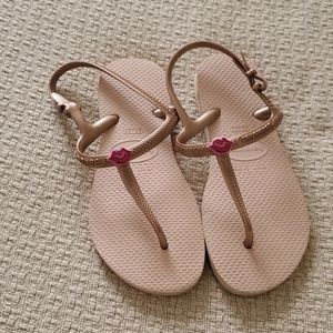Blush pink havaianas sandals